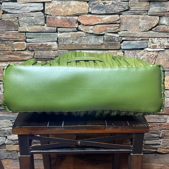 Karl Lagerfeld x Amber Valletta Cactus Vegan Leather Shoulder Bag 🌵 - Picture 12 of 16